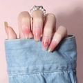 Faux ongles dégradés roses style français avec motifs cœur et bord vert - Style Cœur Dégradé Pêche - Type Colle (Y-262) / 24 Pièces/Ensemble