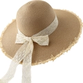Chapeau de paille vintage pour femme avec ruban dentelle blanc et bord effiloché pour plage - Large Bord Dentelle Noeud / Kaki