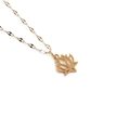 Collier en acier titane doré avec pendentif fleur de lotus ajouré élégant pour femme - Pendentif Lotus Doré