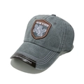 Dettaglio ravvicinato della toppa NY ricamata e della tesa in pelle sul cappellino grigio - M (56-58cm) / Grigio