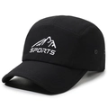 Gorra deportiva negra de secado rápido con bordado de montaña y ojales transpirables - Ajustable / Negro