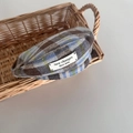 Détail du béret vintage en laine à carreaux pour enfants avec étiquette tissée d'une marque - 52cm (3-6 Ans) / Bleu