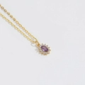 Elegante cadena de oro con colgante de circón ovalado púrpura y marco de cristales - Morado