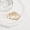 Pince à cheveux coquillage blanc nacré avec détails dorés pour femme - Couleur Or Clair