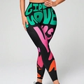 Hoge taille yoga legging met graffiti print en kleurrijke letters voor sport - S / Zwart Graffiti Print