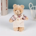 Portachiavi orsetto di peluche marrone con salopette in lino e camicia a scacchi - Orso Maschio con Fiocco Rosa / 11cm