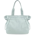 Dettaglio della borsa tote in nylon celeste impermeabile con coulisse laterali - Azzurro