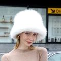 Schicker weißer Fischerhut aus Kunstpelz für Damen mit dickem, warmem Plüsch für den Winter - M (56-58cm) / Weiß