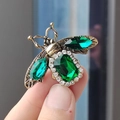 Vintage gold bee brooch with emerald green crystals and white diamond accents - Green Bee (XZ0125)