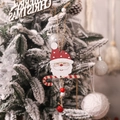 Addobbo natalizio in legno Babbo Natale su bastoncino di zucchero con perline e campanello - Stile Babbo Natale (R-C94)