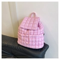Zaino trapuntato rosa in stile puffer con spallacci morbidi e coulisse - Rosa