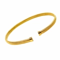 Bracciale rigido aperto in acciaio placcato oro 18K con trama filettata e punte quadrate - Girocollo Aperto Oro (8mm)