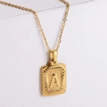 Collana rettangolare minimalista in acciaio inossidabile placcato oro 18K con lettera A - Lettera A