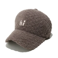 Détail de la casquette de baseball marron foncé en velours d'agneau et broderie hi - M (56-58cm) / café