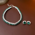 Conjunto de joyas vintage esmeralda con collar y pendientes en acabado plateado - Juego de 2 Piezas Verde (Pendientes + Collar)