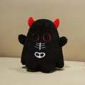Schattig zwart vleermuis monster knuffel met rode ogen en geborduurde ribben - Duivel / 20cm