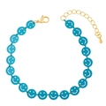 Detailaufnahme des himmelblauen Smiley-Armbands mit verstellbarem goldenem Karabiner - Türkisgrün