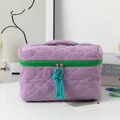 Tragbare lila karierte gesteppte Kosmetiktasche mit grünem Reißverschluss und Griff - 24*16*16cm / Violettes Karo