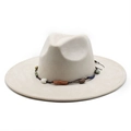 Cappello fedora in feltro beige a tesa larga con fascia decorativa di perline colorate - M (56-59cm) / Bianco Sporco
