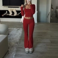 Ensemble de yoga deux pièces rouge pour femme avec haut à manches longues et pantalon évasé - S / Bordeaux