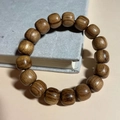 Bracelet en bois de santal 15mm avec perles baril marron foncé et grain naturel - Perles de bois d'agar du Vietnam / 12mm*17 Perles