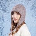 Gorro de punto con orejeras para mujer en lana mohair lila claro para el invierno - Moca