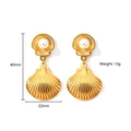 Golden seashell earrings with freshwater pearl in 18K gold plated stainless steel - E702 (Gold Scallop Pearl)