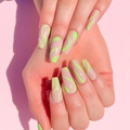 Faux ongles longs cercueil nude avec motifs de vagues vert fluo sur les mains - Style de Vagues Violet Lavande Vert Néon (JP1188)