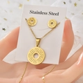 Goldenes Edelstahl Schmuckset bestehend aus geometrischer Halskette und Ohrsteckern - TT-004/Gold Geometrischer Kreis