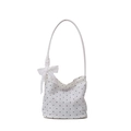 Borsa hobo bianca a pois neri con un fiocco decorativo in pizzo bianco alla moda - Bianco con sciarpa di seta