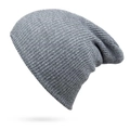 Berretto in maglia grigio chiaro stile slouchy con trama a righe su sfondo bianco - Taglia Unica(Regolabile) / Grigio chiaro