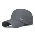 Donkergrijze sneldrogende baseballcap met lasergeperforeerde gaten en reflecterend logo - Verstelbaar / donkergrijs