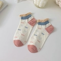 Calze corte in cotone con motivi LOVE blu e rosa e bordi in pizzo con volant bianchi - Taglia unica / Bianco Amore