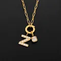 Elegante collana in acciaio inossidabile placcato oro 14K con lettera Z di perle - Lettera Z