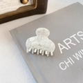 Small acetate hair claw clip featuring a white marble texture and translucent floral finish - 4cm / Ocean Wave White