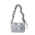 Bolso bandolera de nailon plateado metalizado con textura acolchada y correa fruncida - Plateado