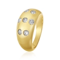 Anillo ancho abombado de acero de titanio chapado en oro con siete circonitas redondas - US 7 / Fundición Circón Abovedado