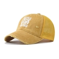 Dettaglio del cappellino da baseball giallo vintage con rete traspirante e testo - Regolabile / Giallo
