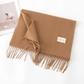 Sciarpa tinta unita color cammello effetto cashmere per donna con nappe ed etichetta - Senza Etichetta / Cachi