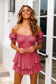 Vestido fucsia de hombros descubiertos con mangas abullonadas y falda de capas chic - L / Rosa rojo