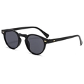 Retro-Rundsonnenbrille in Schwarz mit goldenen Nieten und dunkelgrauen Gläsern für Mode - Sonnenbrille / Glänzendes Schwarz Rahmen Graue Linse