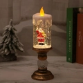 Detail der Weihnachtsmann LED Wasserkerze mit goldenem Sockel und warmem Glitzereffekt - Weihnachtsmann mit Bär