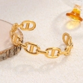 Bracelet jonc ouvert doré poli avec design géométrique de nez de porc et maille marine - Bangle / Doré