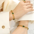 Set di collana e bracciale a catena dorata con pietre di vetro verde smeraldo - Bracciale / 16+5cm / Oro