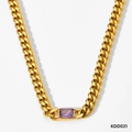 Collier à maille gourmette dorée avec pendentif rectangulaire en pierre violette - Chaîne Dorée + Zircone Violette (KDD031)