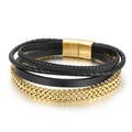 Bracciale multistrato da uomo in pelle nera intrecciata e catena a spiga dorata magnetica - Oro (KB144445-KFC)