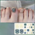 Detail der H156 Fußnagelaufkleber mit Blumenmuster in Blau, Beige und Goldglitzer - H156 Blau Grau Rosa Blumen Glitzer