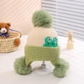 Berretto in maglia per bambini con paraorecchie beige e verde e ricamo a forma di rana - Taglia Unica(1-5 Anni) / Rana verde