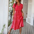Elegante abito midi rosso a pois con scollo a V, maniche corte e cintura in vita estiva - Taglia M / Rosso