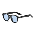 Retro-Sonnenbrille mit glänzend schwarzem Rahmen und hellblauen Gläsern - Sonnenbrille / Glänzend schwarzer Rahmen mit blauen Gläsern